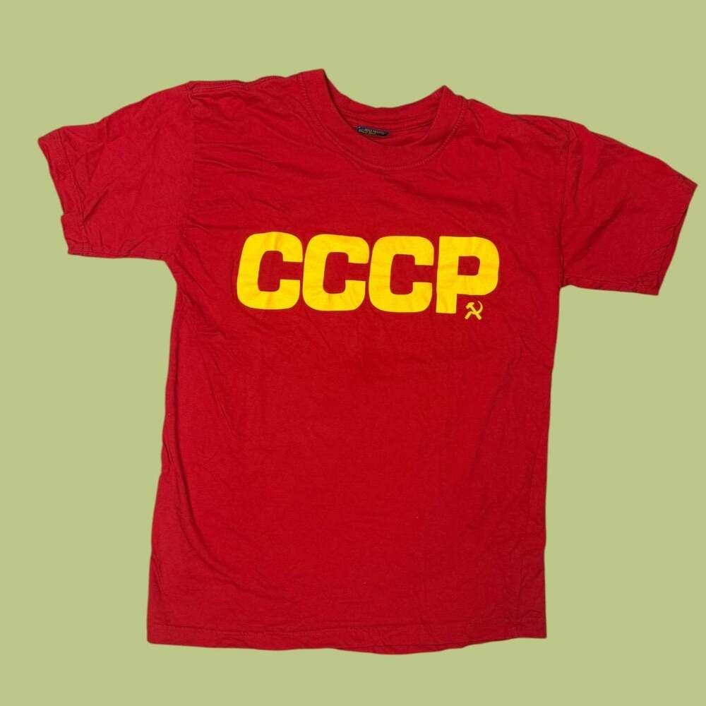 Vintage CCCP Soviet Union Graphic Red T-Shirt